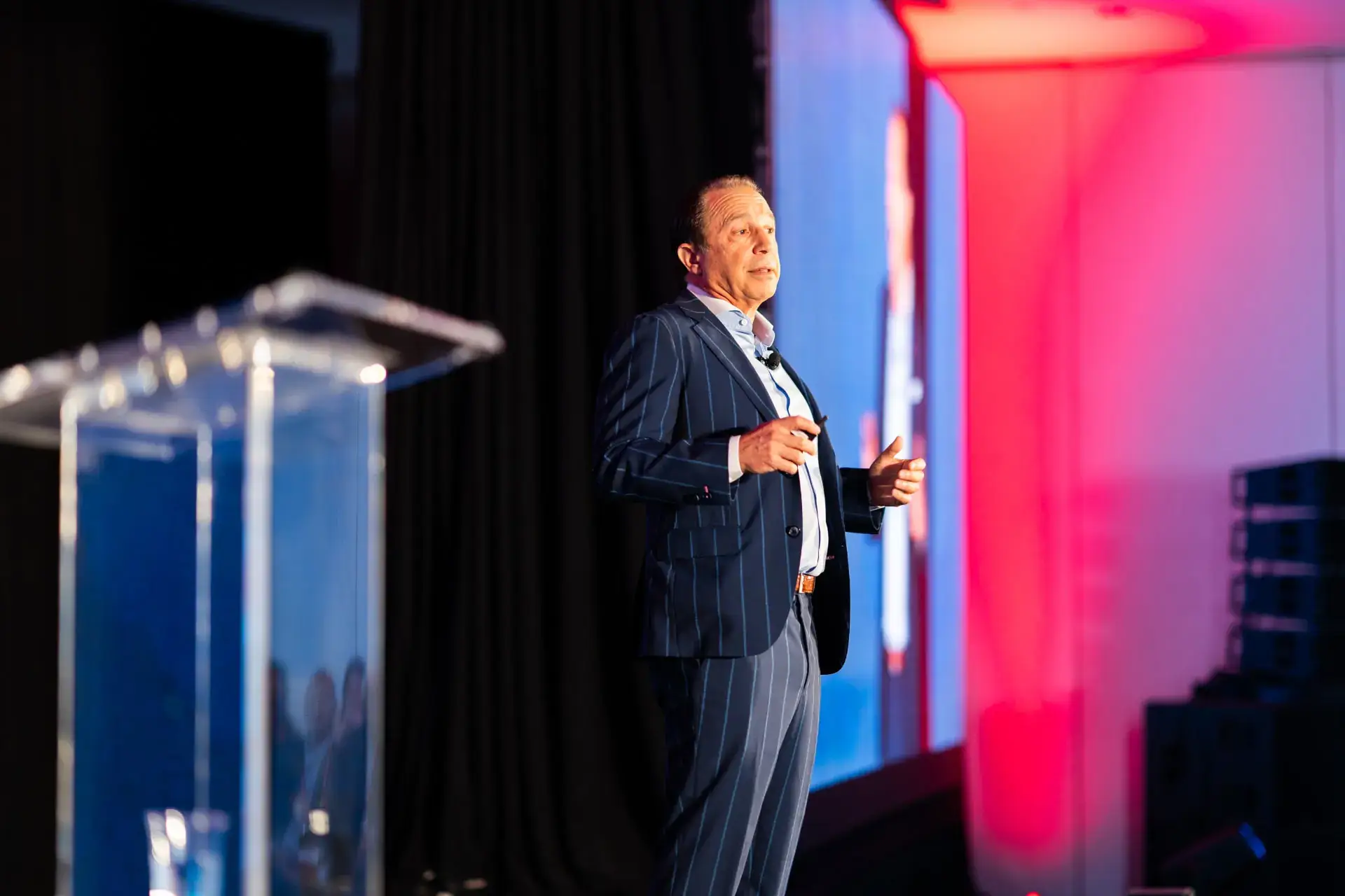 Mark Moses, Founding Partner and Executive Chairman, speaking to CEOs at the Make BIG Happen Executive Summit.